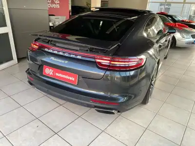 Porsche Panamera 2018 - 60500 EUR, 104962 km - AUTO.MOTO.pt - 104962km - foto 56 de 58