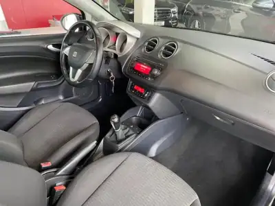 SEAT Ibiza 2011 - 7490 EUR, 134000 km - AUTO.MOTO.pt - 134000km - foto 31 de 34