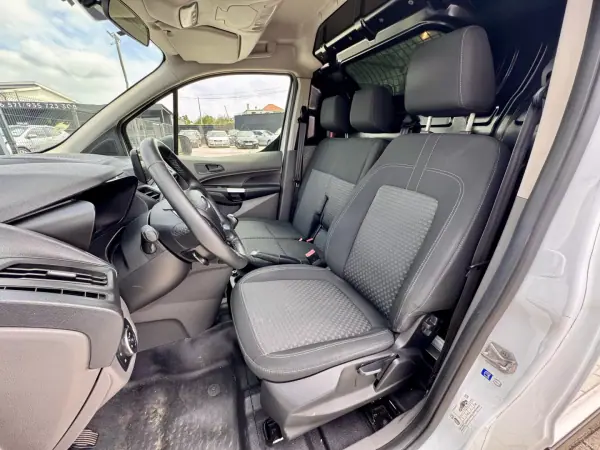 Ford Transit Connect 2019 - 12500 EUR, 110000 km - AUTO.MOTO.pt - 110000km - foto 16 de 24