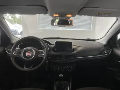 Fiat Tipo 2016 - 9990 EUR, 124618 km - AUTO.MOTO.pt - 124618km - foto 2 de 13