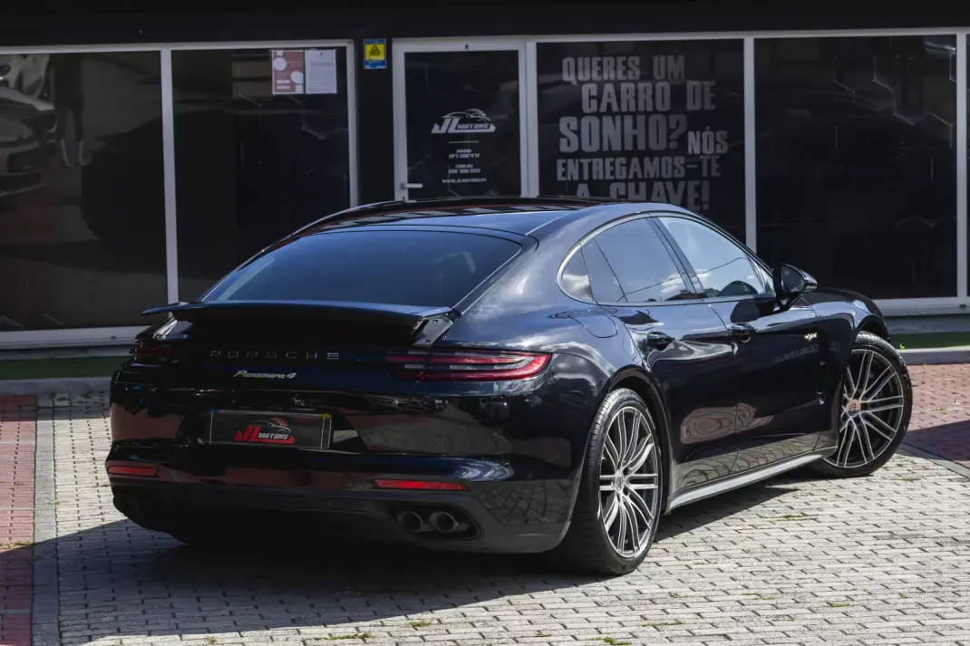 Porsche Panamera 2019 - 61900 EUR, 108300 km - 108300km - foto 36 de 46