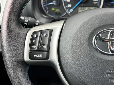 Toyota Yaris 2012 - 12750 EUR, 39000 km - AUTO.MOTO.pt - 39000km - foto 23 de 37