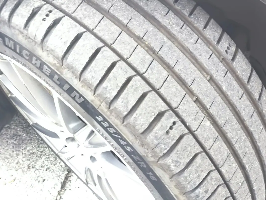 Mercedes-Benz C 350 2016 - 18900 EUR, 140500 km - 140500km - foto 5 de 15