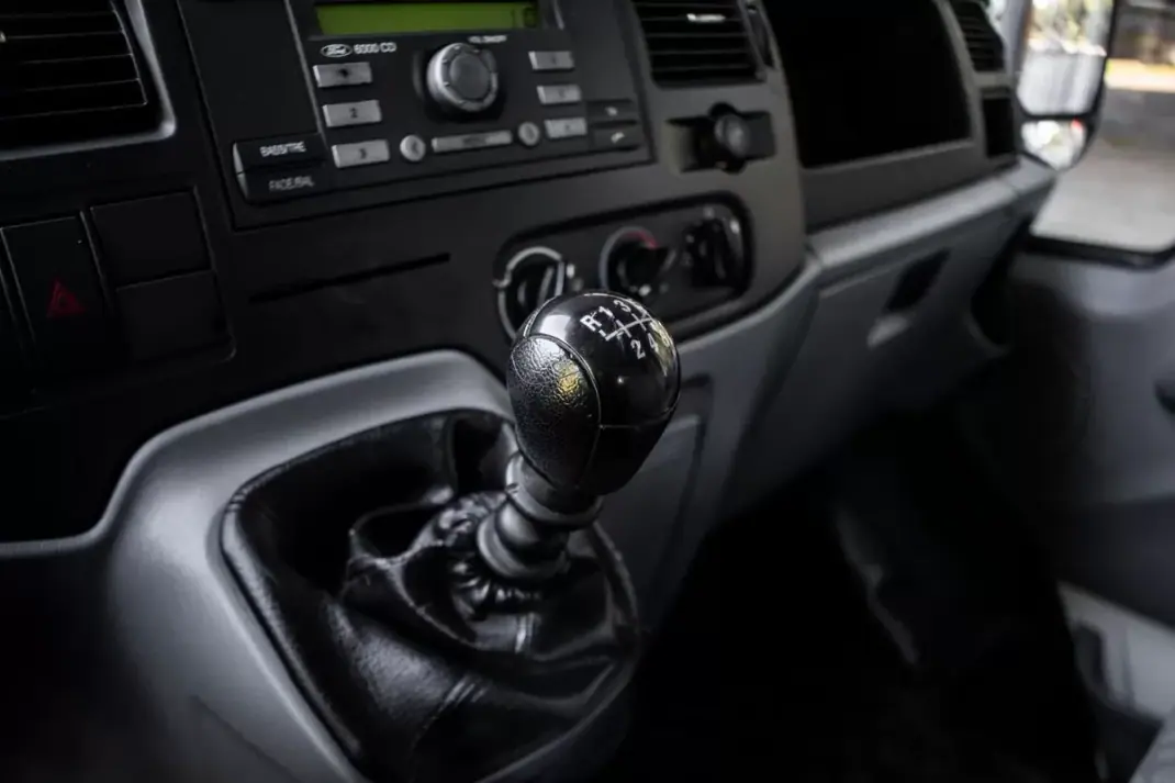 Ford Transit Custom L1 2.0 TDCI H1 2008 - 17900 EUR, 153460 km - AUTO.MOTO.pt - 153460km - foto 16 de 27