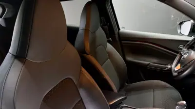 Nissan Juke 2025 - 21470 EUR, 27000 km - AUTO.MOTO.pt - 27000km - foto 17 de 43