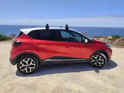 Renault Captur 2018 - 13500 EUR, 103000 km - 103000km - foto 4 de 5
