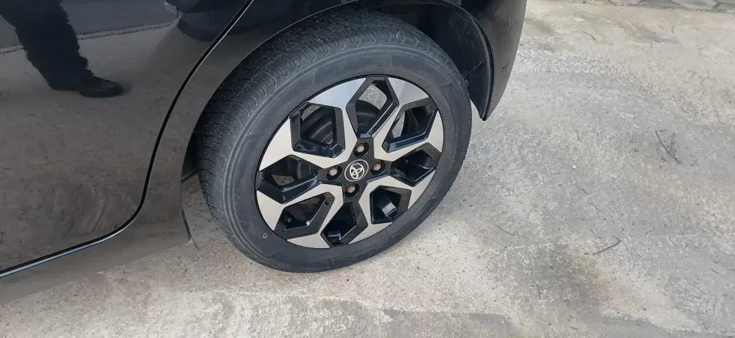 Toyota Aygo 2019 - 11900 EUR, 64090 km - AUTO.MOTO.pt - 64090km - foto 6 de 14