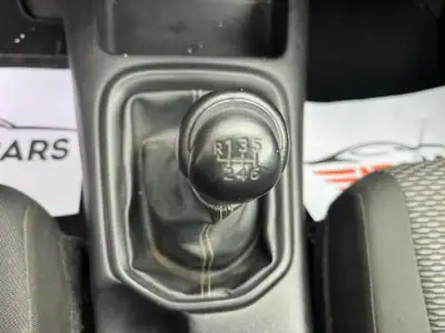 Toyota Hilux 2020 - 26900 EUR, 131655 km - AUTO.MOTO.pt - 131655km - foto 10 de 14