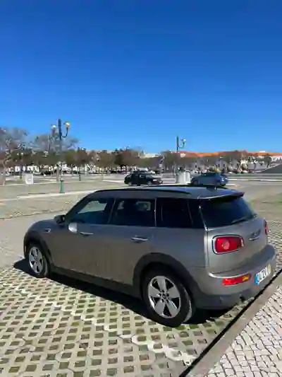 MINI Clubman 2020 - 15200 EUR, 189000 km - AUTO.MOTO.pt - 189000km - foto 8 de 8