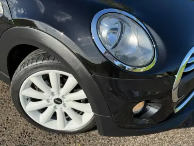 MINI One 2017 - 13500 EUR, 95900 km - AUTO.MOTO.pt - 95900km - foto 27 de 28