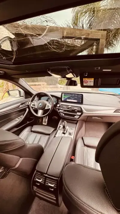 BMW 530e 2021 - 38750 EUR, 118296 km - AUTO.MOTO.pt - 118296km - foto 17 de 31