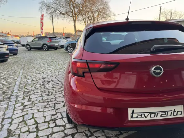 Opel Astra 2020 - 15500 EUR, 77000 km - AUTO.MOTO.pt - 77000km - foto 22 de 33