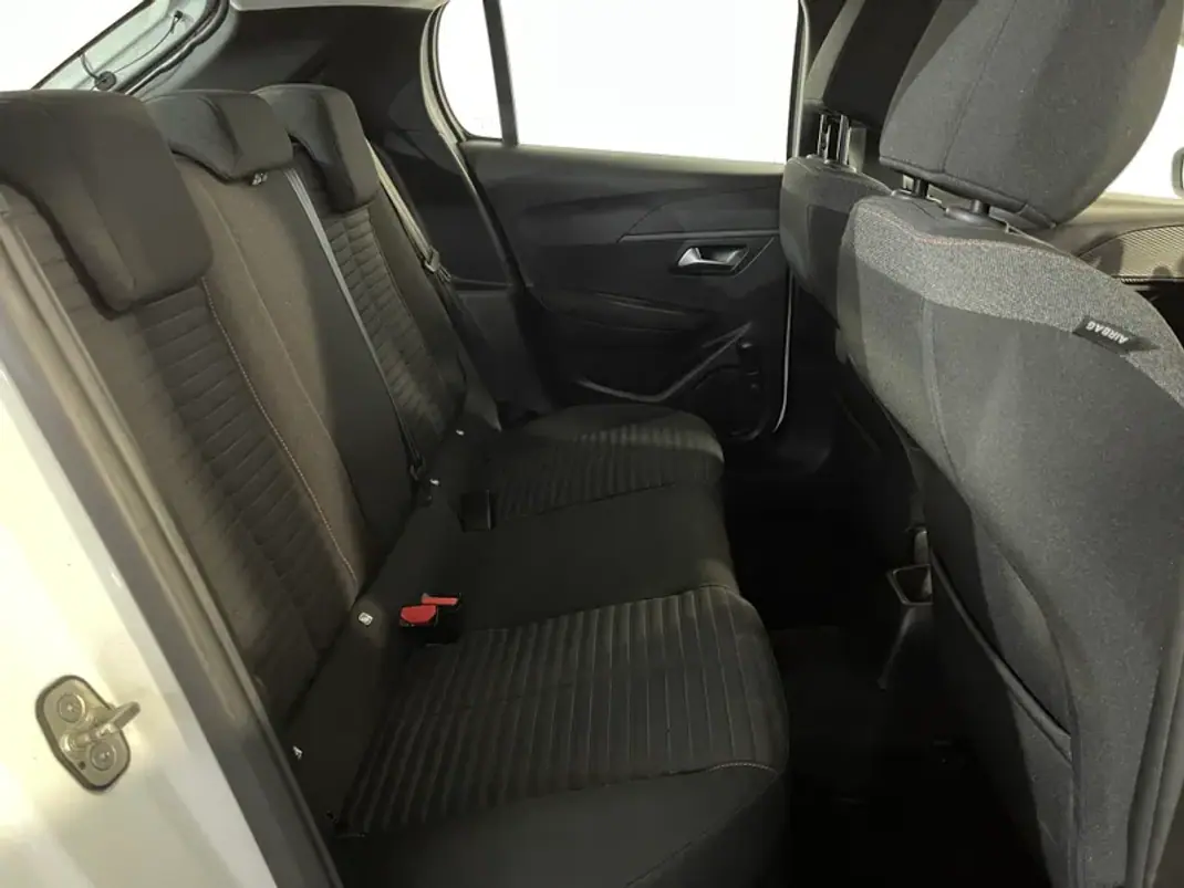 Peugeot 208 2020 - 11900 EUR, 177000 km - AUTO.MOTO.pt - 177000km - foto 15 de 28