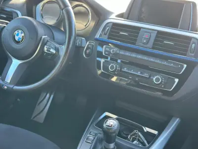 BMW 116 2018 - 20990 EUR, 150000 km - AUTO.MOTO.pt - 150000km - foto 16 de 17