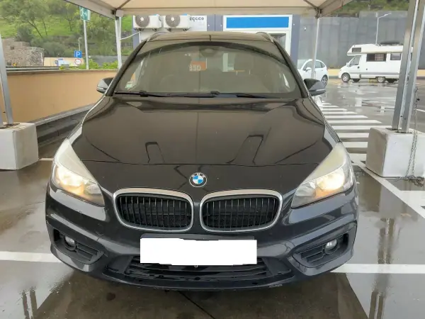 BMW 216 Gran Tourer 2016 - 14900 EUR, 226400 km - AUTO.MOTO.pt - 226400km - foto 2 de 9