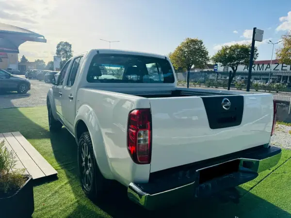 Nissan Navara 2012 - 21500 EUR, 140000 km - AUTO.MOTO.pt - 140000km - foto 10 de 19