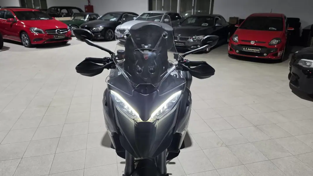Ducati Multistrada 1260 Enduro 2022 - 19500 EUR, 31714 km - AUTO.MOTO.pt - 31714km - foto 9 de 28