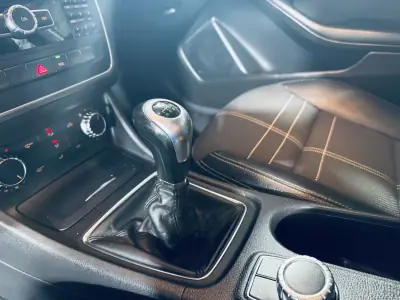 Mercedes-Benz A 160 2014 - 12990 EUR, 163824 km - AUTO.MOTO.pt - 163824km - foto 32 de 34