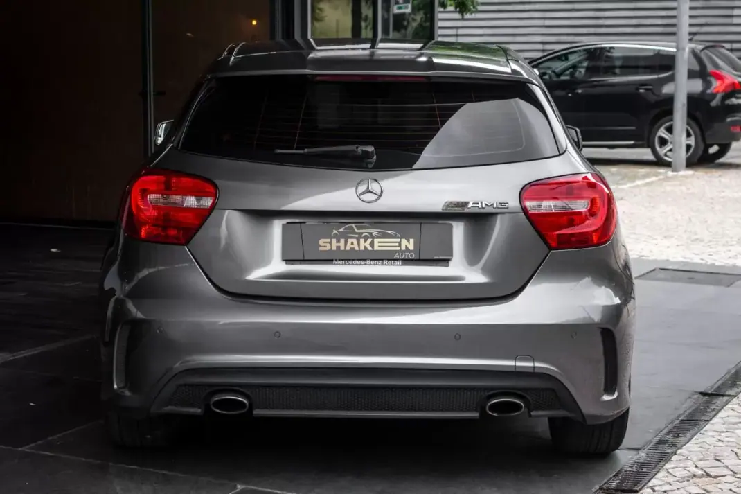 Mercedes-Benz A 180 2015 - 13990 EUR, 263650 km - AUTO.MOTO.pt - 263650km - foto 9 de 34