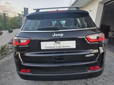 Jeep Compass 2021 - 20900 EUR, 142000 km - AUTO.MOTO.pt - 142000km - foto 34 de 65