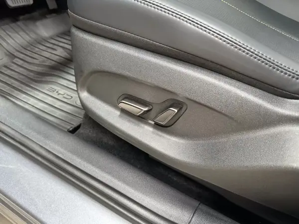 BYD Atto 3 2025 - 32950 EUR, 13983 km - AUTO.MOTO.pt - 13983km - foto 54 de 59