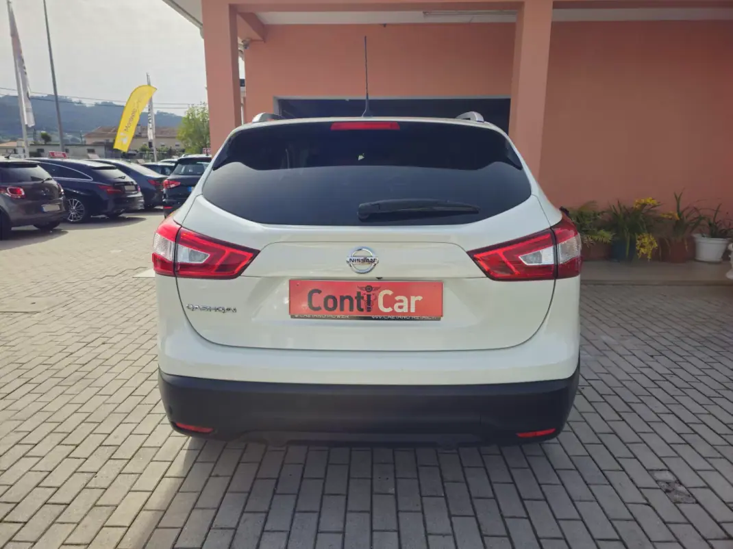 Nissan Qashqai 2016 - 17500 EUR, 101000 km - AUTO.MOTO.pt - 101000km - foto 5 de 15