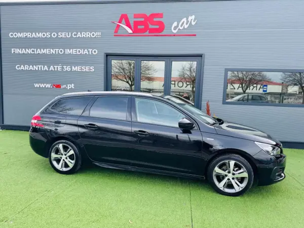 Peugeot 308 SW 2020 - 16999 EUR, 150000 km - AUTO.MOTO.pt - 150000km - foto 2 de 23