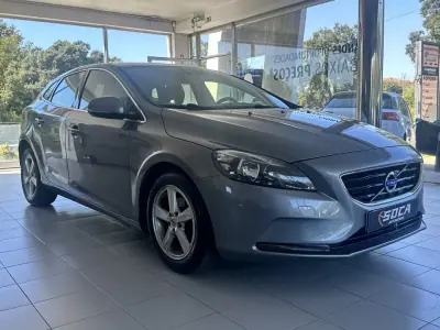 Volvo V40 2014 - 9840 EUR, 209700 km - 209700km - foto 3 de 23