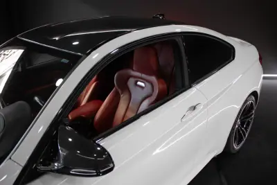 BMW M4 2015 — foto 4 de 12