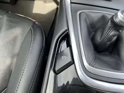 Ford S-Max 2016 - 27250 EUR, 140000 km - AUTO.MOTO.pt - 140000km - foto 32 de 80