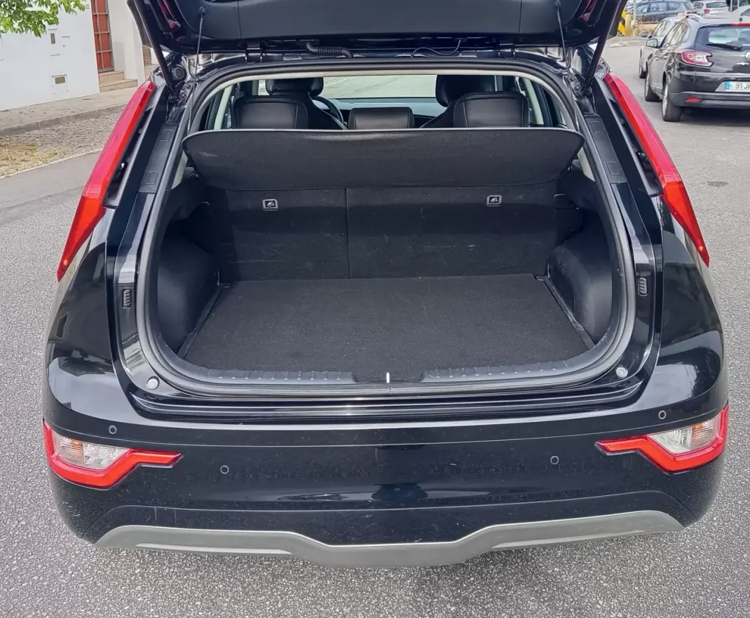 Kia e-Niro 2023 - 27490 EUR, 74100 km - 74100km - foto 9 de 19