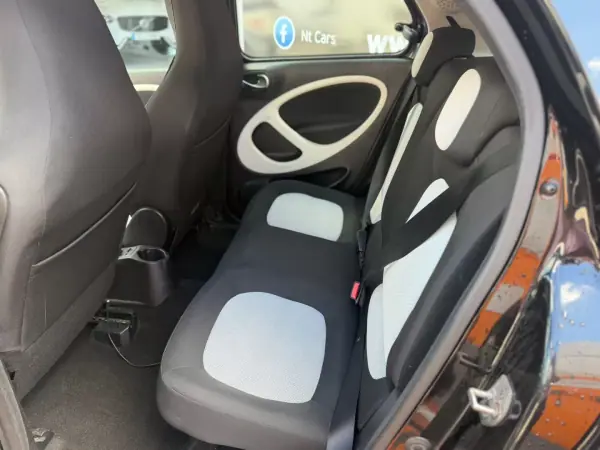 Smart ForFour 2016 - 8900 EUR, 103445 km - 103445km - foto 10 de 11