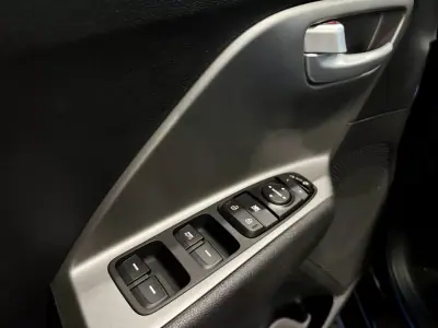 Kia Niro 2020 - 17490 EUR, 168000 km - AUTO.MOTO.pt - 168000km - foto 13 de 21