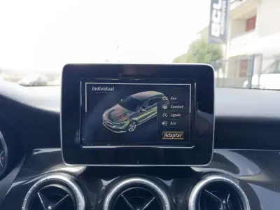 Mercedes-Benz CLA 180 2017 - 17500 EUR, 206000 km - AUTO.MOTO.pt - 206000km - foto 48 de 51