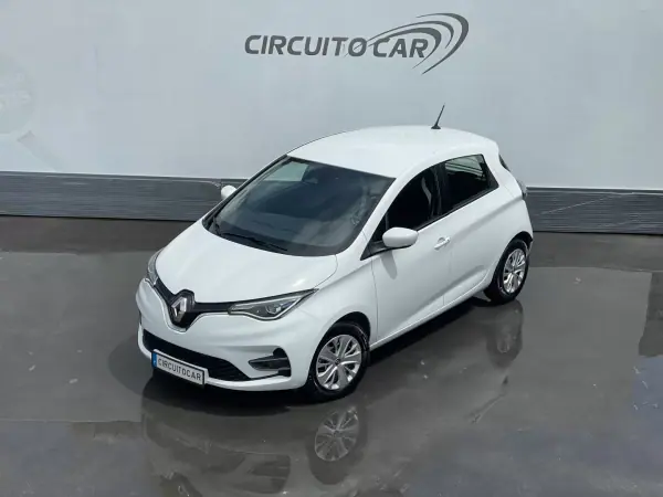 Renault Zoe 2020 - 14800 EUR, 56840 km - AUTO.MOTO.pt - 56840km - foto 10 de 42