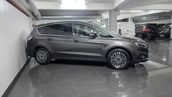 Ford S-Max 2019 — foto 3 de 59