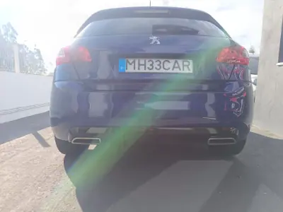 Peugeot 308 2018 - 12900 EUR, 219000 km - AUTO.MOTO.pt - 219000km - foto 8 de 23