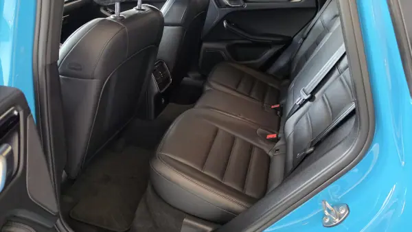 Porsche Macan 2018 - 46900 EUR, 189996 km - AUTO.MOTO.pt - 189996km - foto 48 de 56