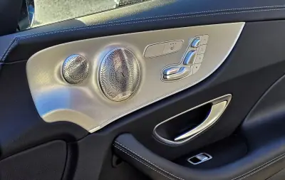 Mercedes-Benz E 220 2017 - 34999 EUR, 180000 km - AUTO.MOTO.pt - 180000km - foto 24 de 45