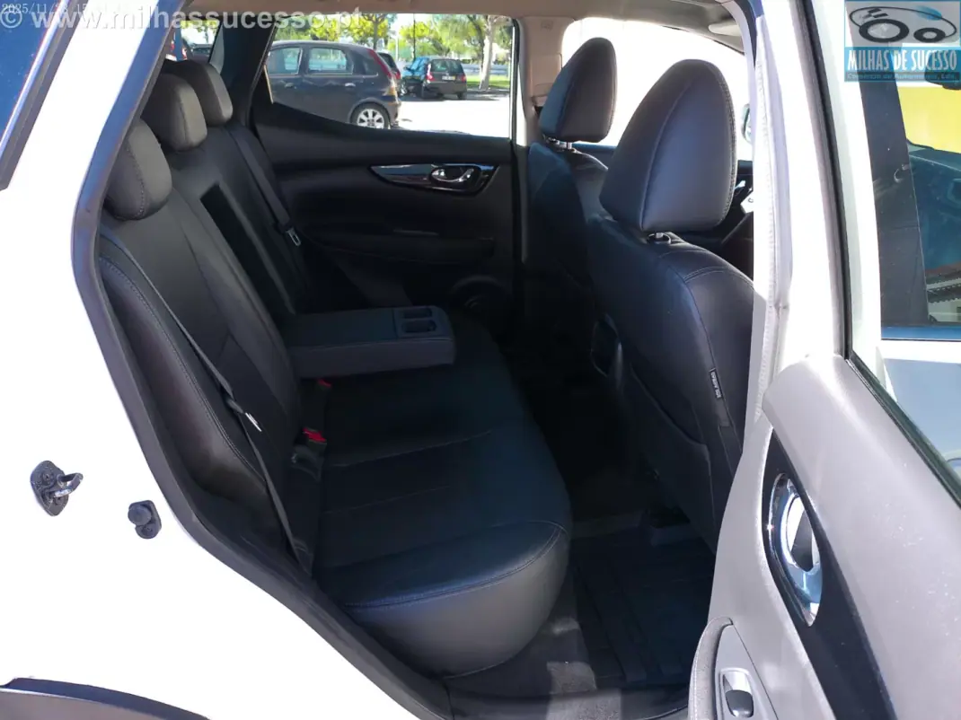 Nissan Qashqai 2015 - 12850 EUR, 212000 km - 212000km - foto 8 de 31