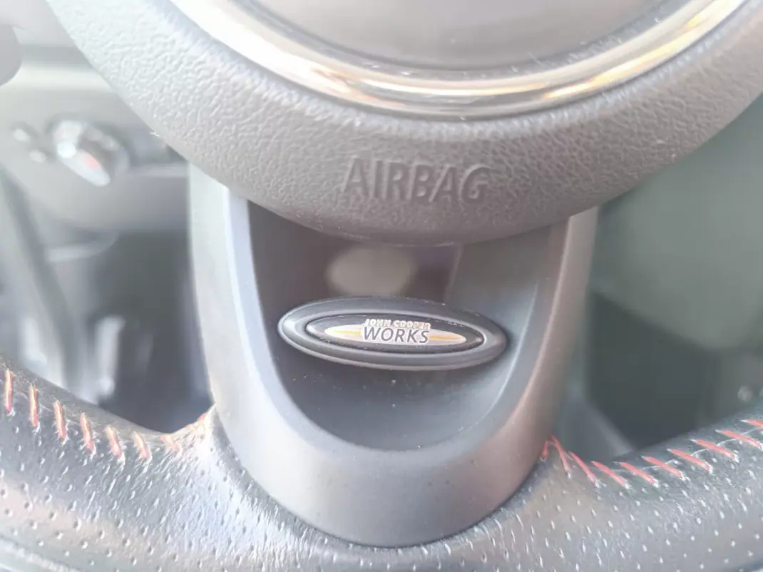 MINI Cooper S 2016 - 15900 EUR, 231018 km - AUTO.MOTO.pt - 231018km - foto 42 de 43