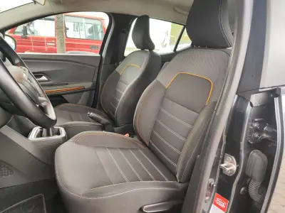 Dacia Sandero 2022 - 15500 EUR, 126000 km - AUTO.MOTO.pt - 126000km - foto 9 de 14