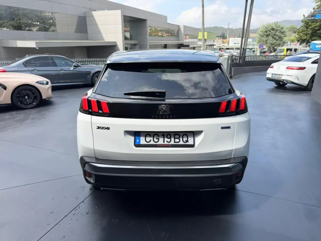 Peugeot 3008 2017 - 17500 EUR, 86000 km - AUTO.MOTO.pt - 86000km - foto 4 de 12