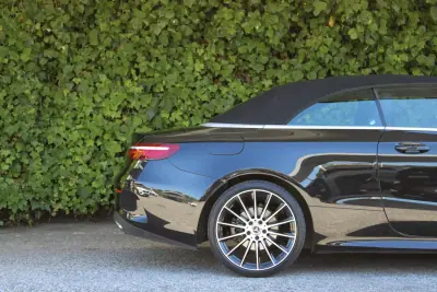 Mercedes-Benz E 220 2018 - 39900 EUR, 106000 km - AUTO.MOTO.pt - 106000km - foto 5 de 21
