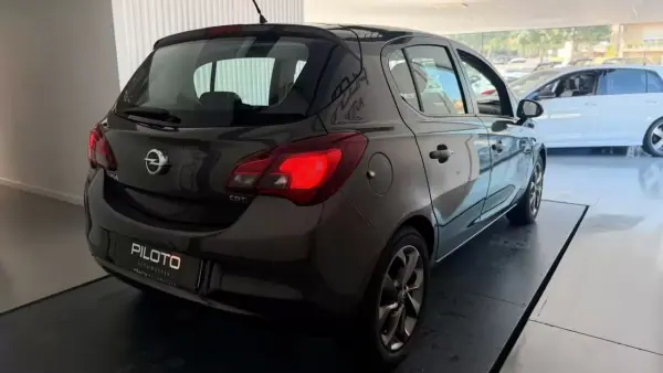 Opel Corsa 2015 - 7990 EUR, 146945 km - 146945km - foto 7 de 19