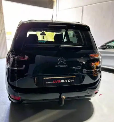 Citroën C4 Spacetourer 2022 - 22000 EUR, 111000 km - AUTO.MOTO.pt - 111000km - foto 4 de 46