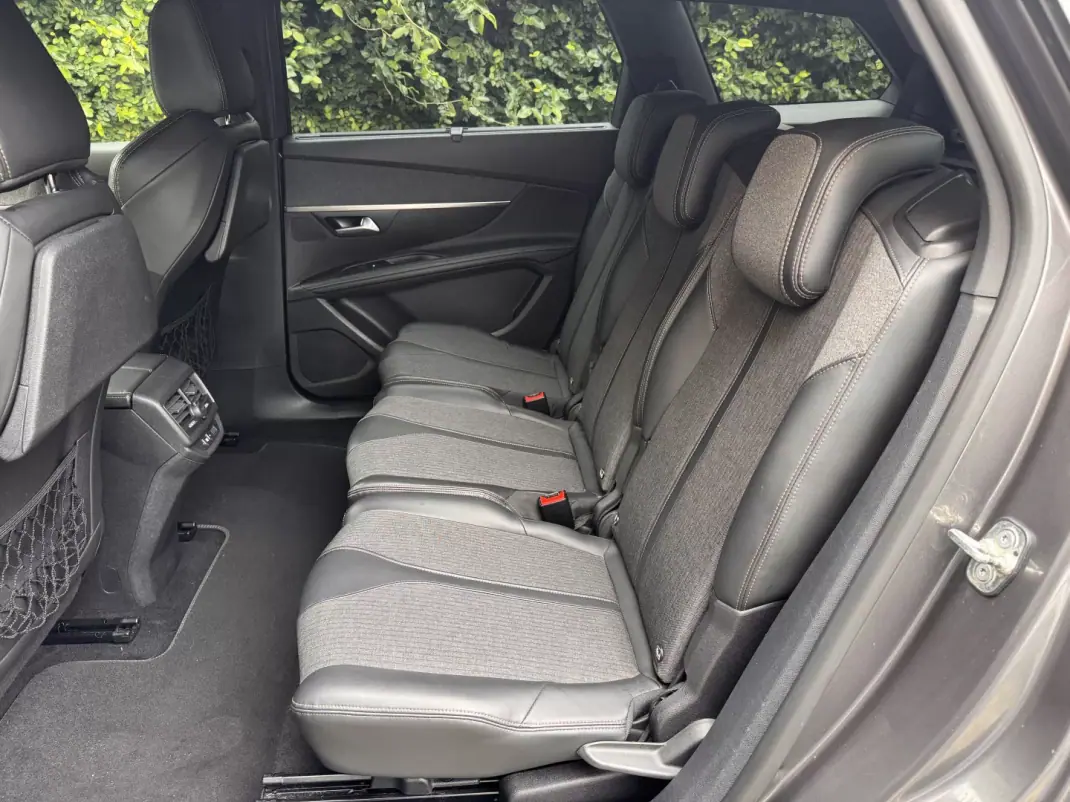 Peugeot 5008 2018 - 18500 EUR, 108306 km - AUTO.MOTO.pt - 108306km - foto 21 de 23