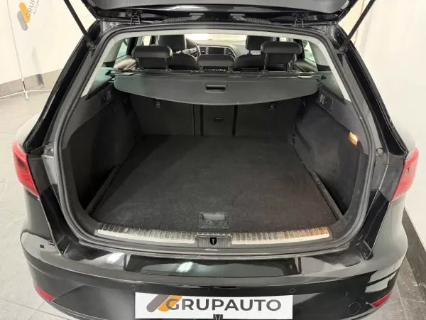 SEAT Leon ST 2017 - 10990 EUR, 147000 km - AUTO.MOTO.pt - 147000km - foto 5 de 22
