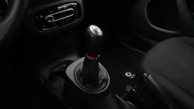 Smart Fortwo Cabrio 2017 - 11200 EUR, 73000 km - AUTO.MOTO.pt - 73000km - foto 23 de 23