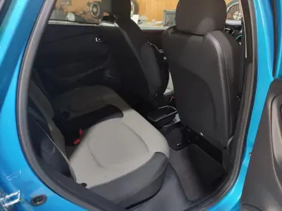 Renault Captur 2016 - 13800 EUR, 159000 km - AUTO.MOTO.pt - 159000km - foto 11 de 12